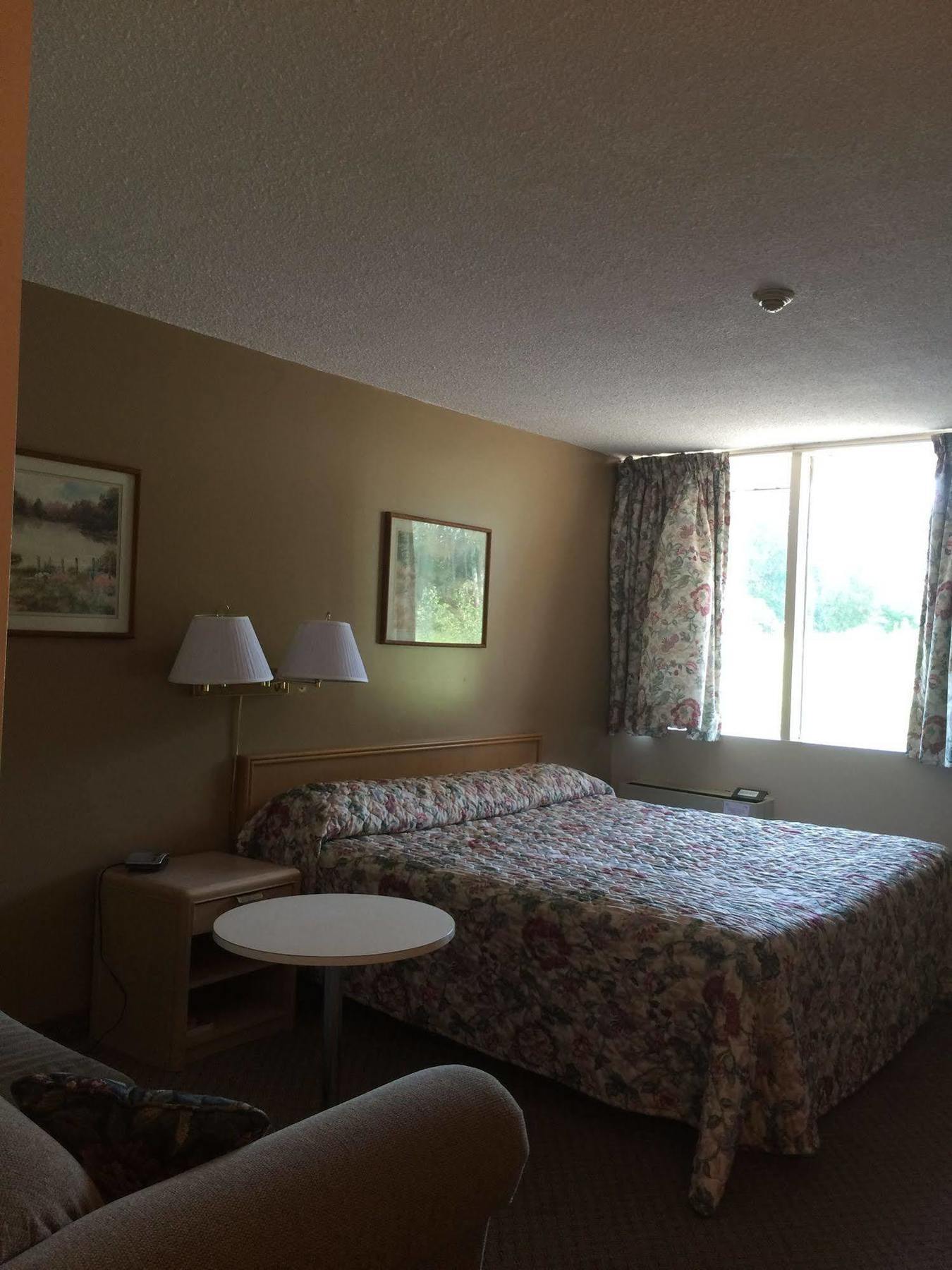 Canadian Motor Hotel ซูเซนต์มารี ภายนอก รูปภาพ