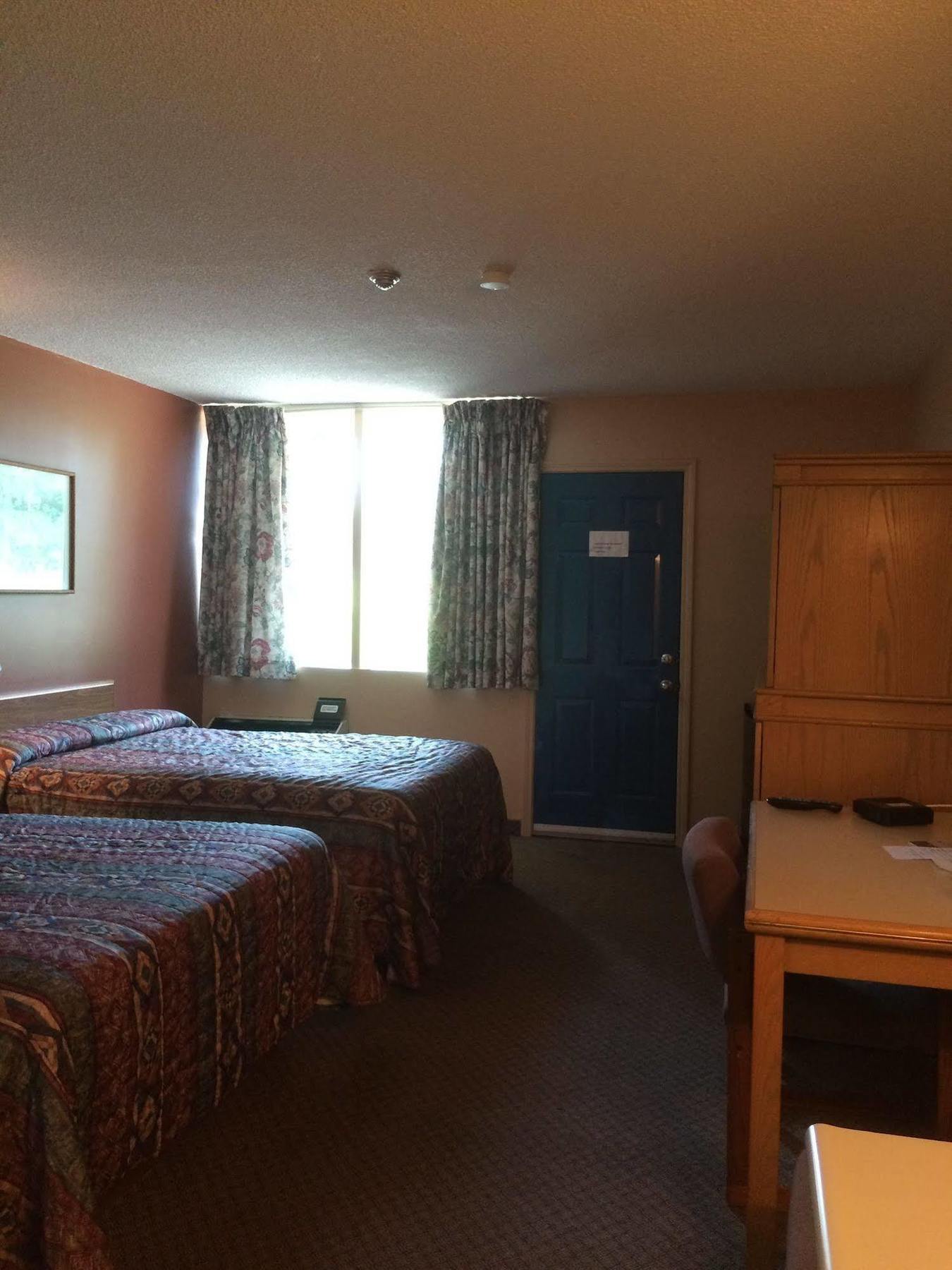 Canadian Motor Hotel ซูเซนต์มารี ภายนอก รูปภาพ