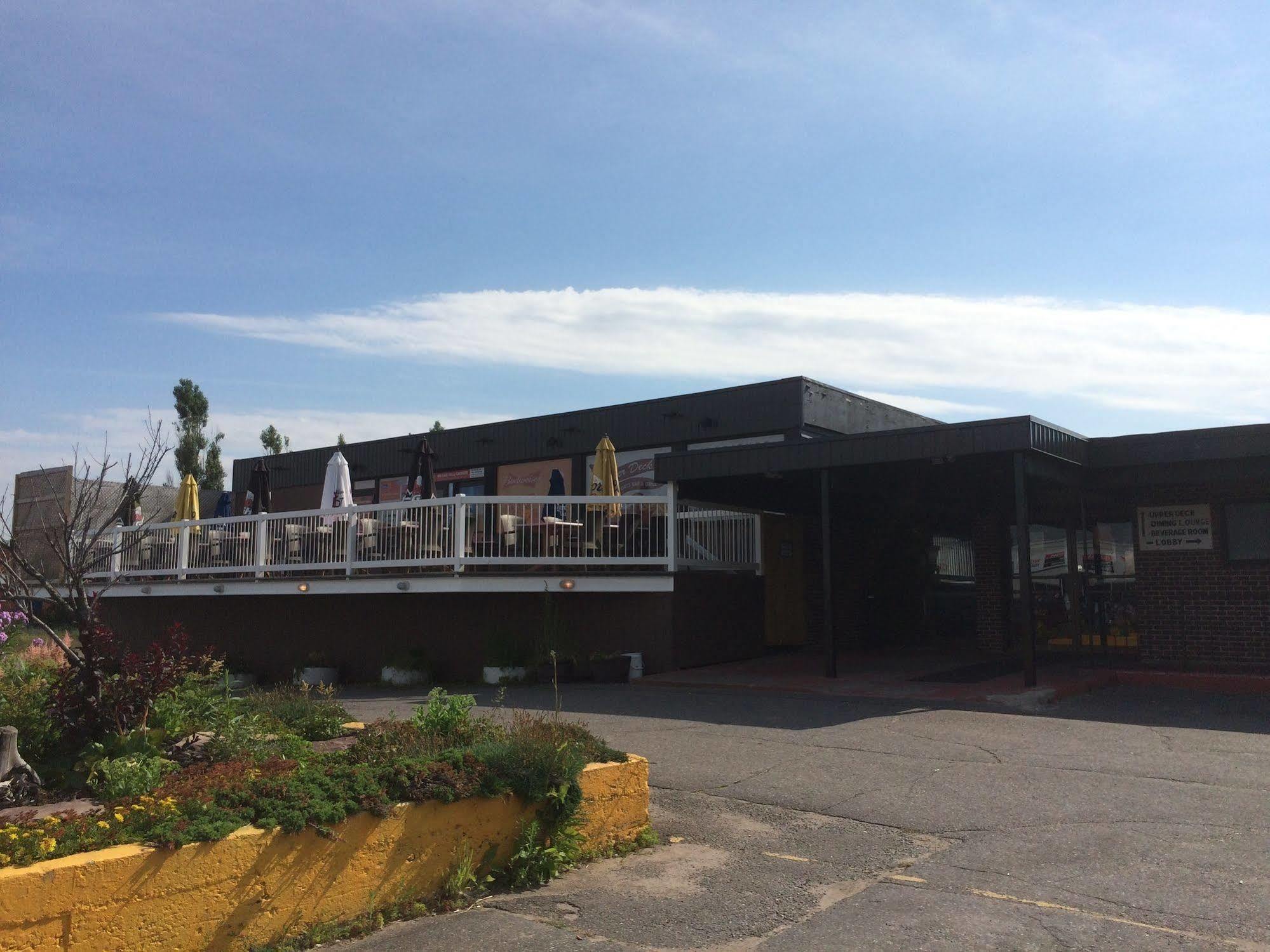 Canadian Motor Hotel ซูเซนต์มารี ภายนอก รูปภาพ